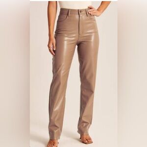 Abercrombie Curve Love Vegan Leather straight leg trousers (brown/size 8)